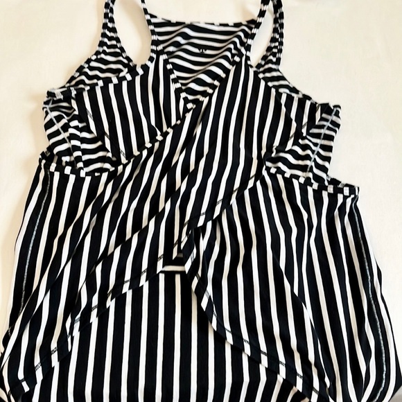 Lululemon Vita Racer Tank - Picture 5 of 7